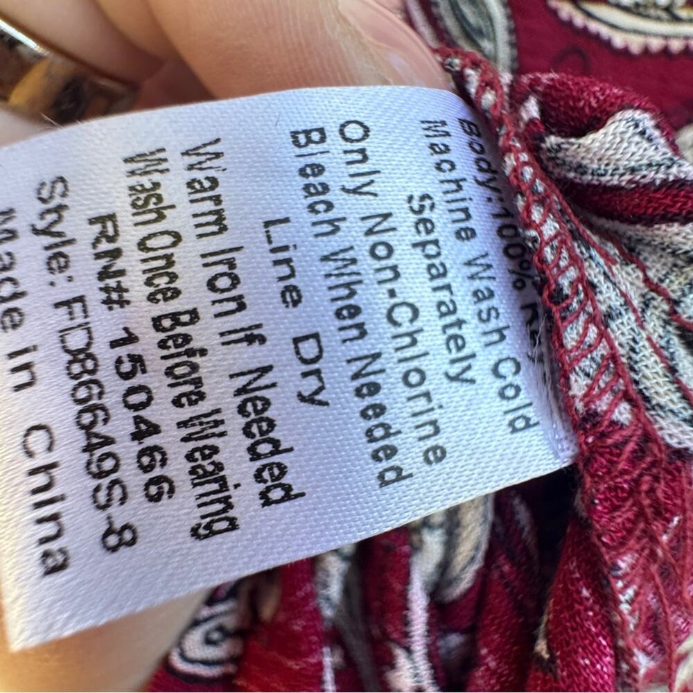 Fun 2 Fun x Stitch Fix Kearney Henley 3/4 Sleeve Red Paisley Print Blouse, XS - Picture 3 of 7